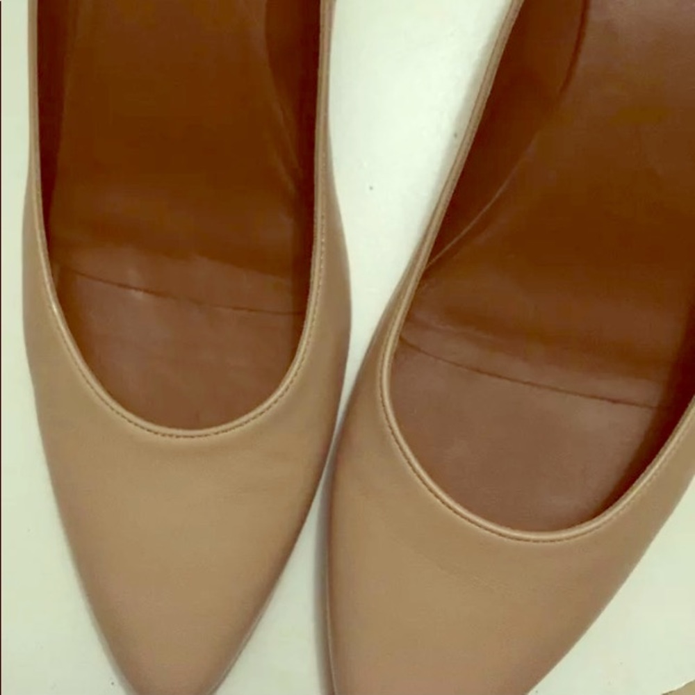 Aquatalia Pasha Phoebe Nude Leather Pumps Sz 8